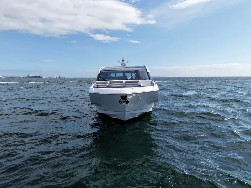 Slide: The Image of Galeon 435 GTO 2026 - 20