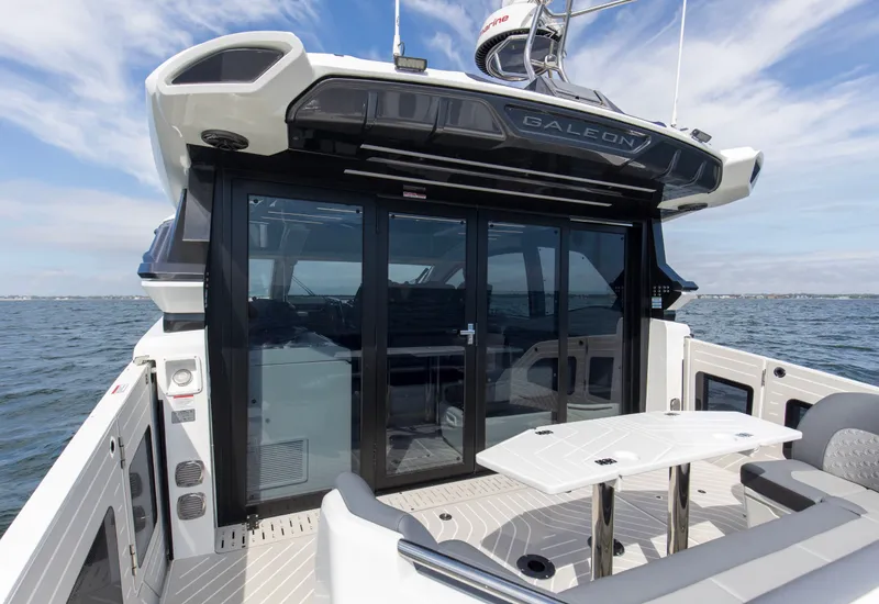 Slide: The Image of Galeon 435 GTO 2026 - 28