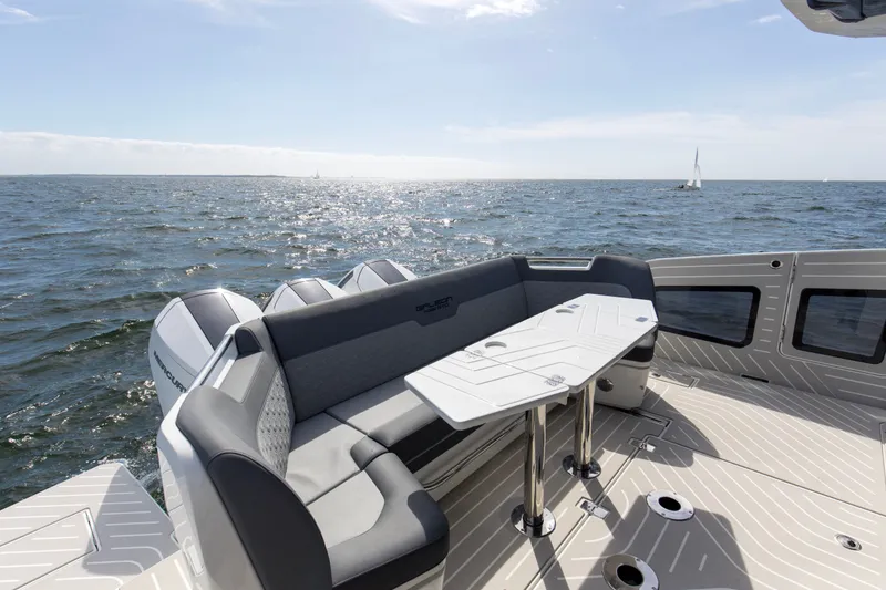 Slide: The Image of Galeon 435 GTO 2026 - 30