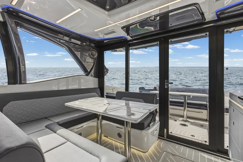 Slide: The Image of Galeon 435 GTO 2026 - 42