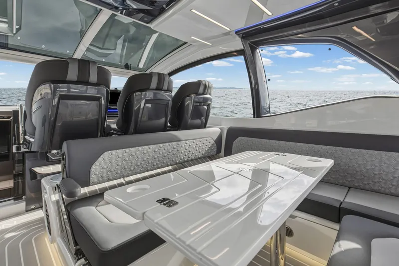Slide: The Image of Galeon 435 GTO 2026 - 43