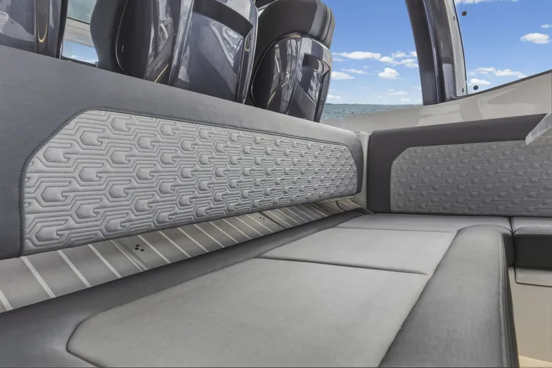 Slide: The Image of Galeon 435 GTO 2026 - 44