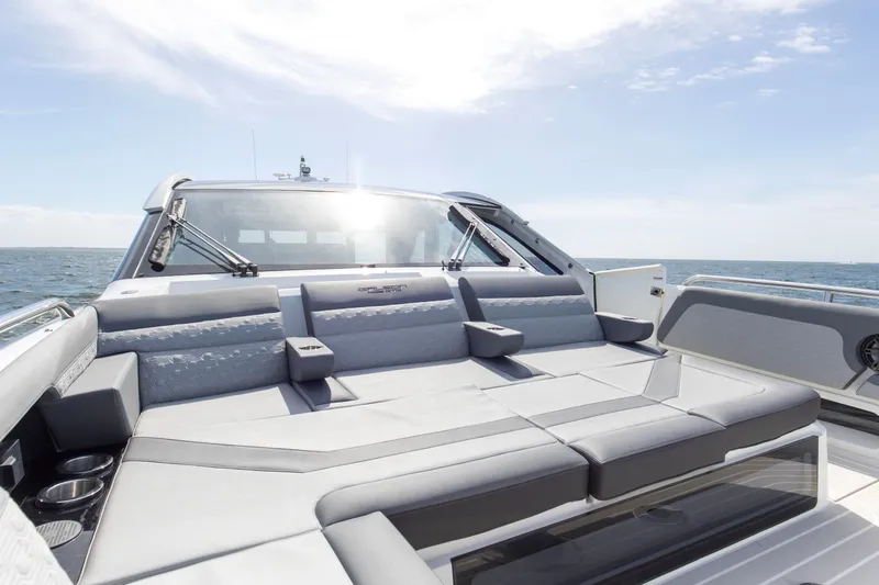 Slide: The Image of Galeon 435 GTO 2026 - 76