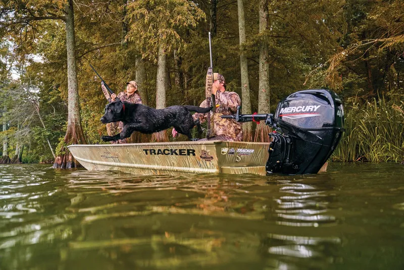 Slide: The Image of Tracker Grizzly 1654 T Sportsman 2026 - 45