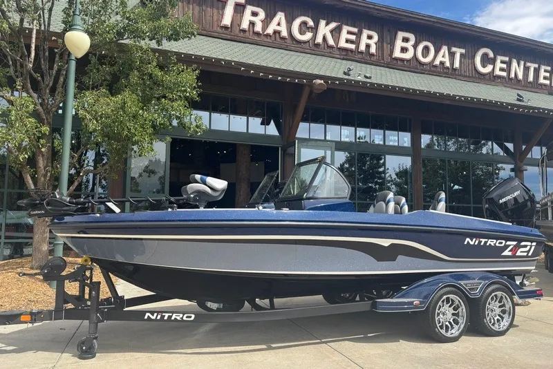 The Image of 2026 Nitro ZV21 Pro boat displayed at Tracker Boat Center. - 0