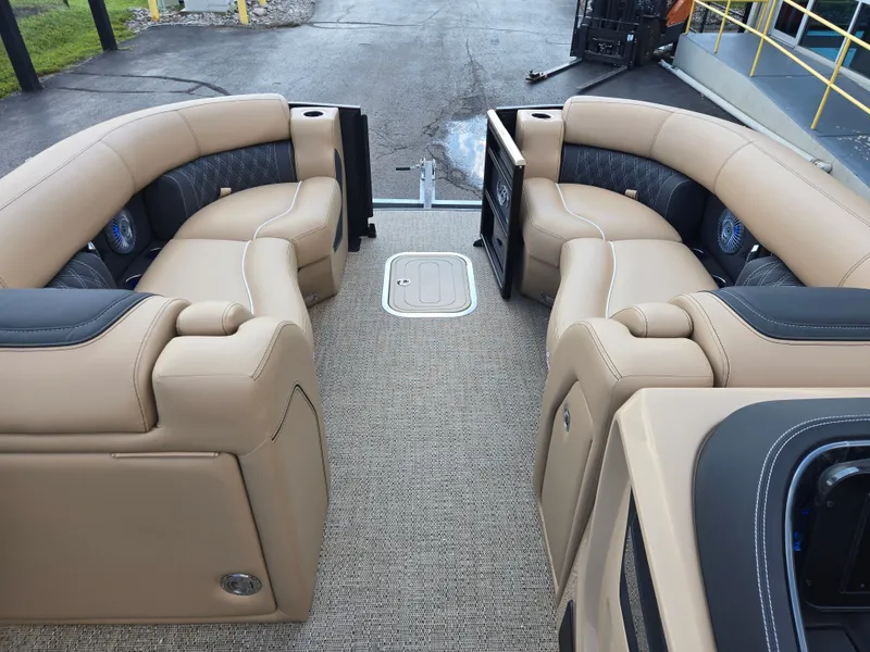 Slide: The Image of 2026 BARLETTA L23UC - Image 21 - 21