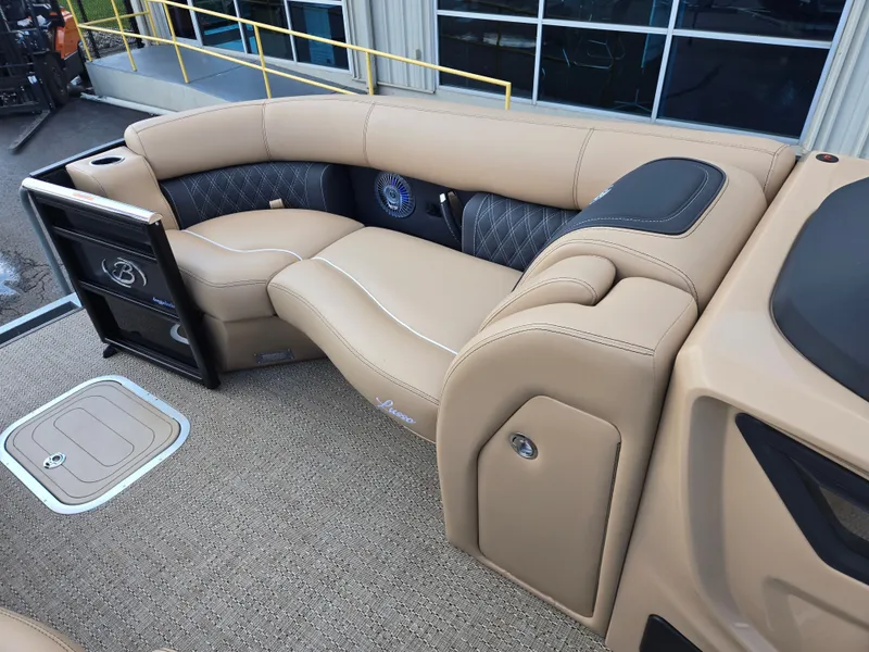 Slide: The Image of 2026 BARLETTA L23UC - Image 24 - 24