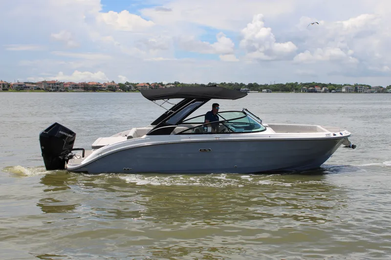 Slide: The Image of Sea Ray SDX 270 Outboard 2026 - 7