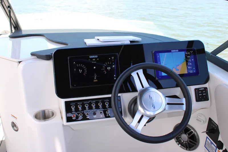 Slide: The Image of Sea Ray SDX 270 Outboard 2026 - 34