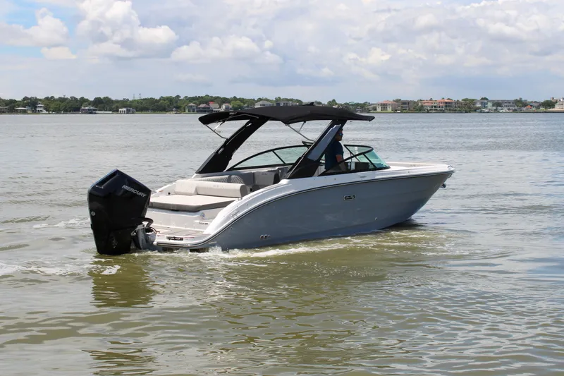 Slide: The Image of Sea Ray SDX 270 Outboard 2026 - 8