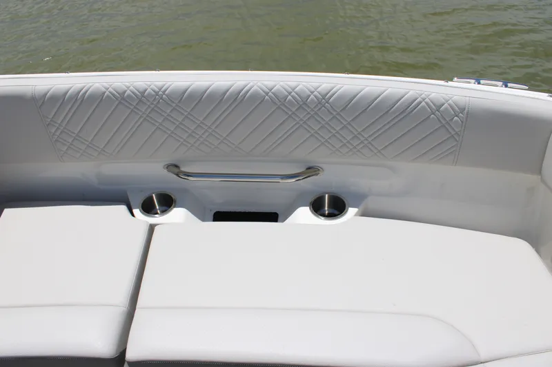 Slide: The Image of Sea Ray SDX 270 Outboard 2026 - 47