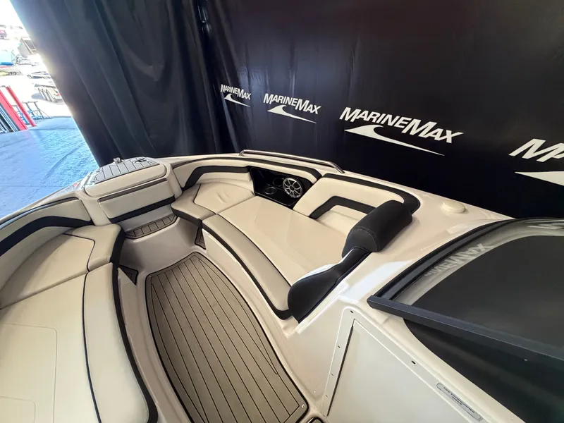 Slide: The Image of Yamaha 242S 2020 - 39