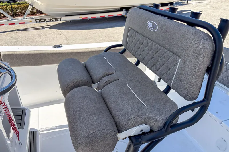 Slide: The Image of Sea Hunt Ultra 219 boat seat, 2026 model. - 9