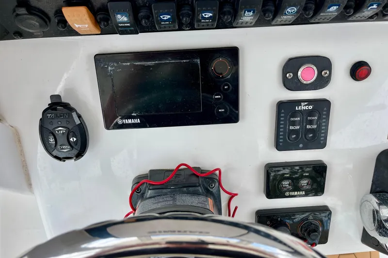 Slide: The Image of Control panel of a 2018 Sea Hunt Gamefish 27 Coffin Box boat with Yamaha electronics. - 13