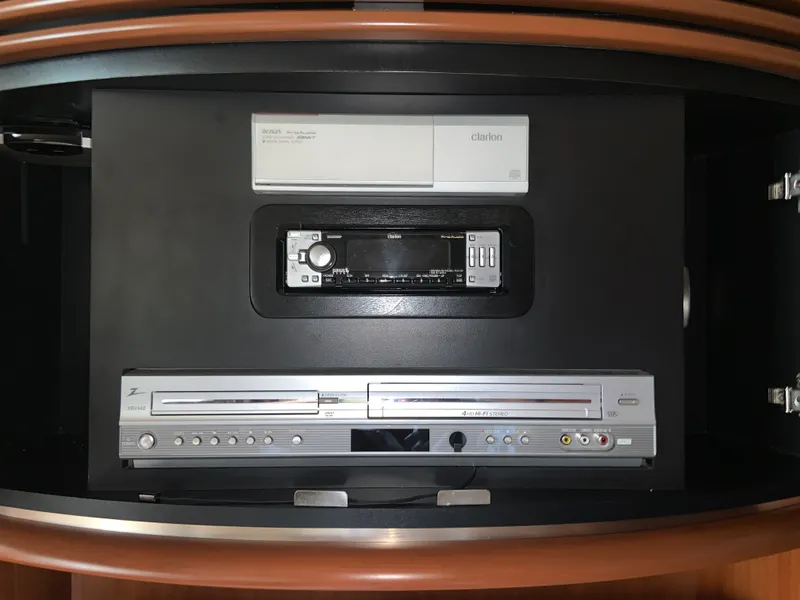 Slide: The Image of Sea Ray 500 Sundancer 2005 - 54