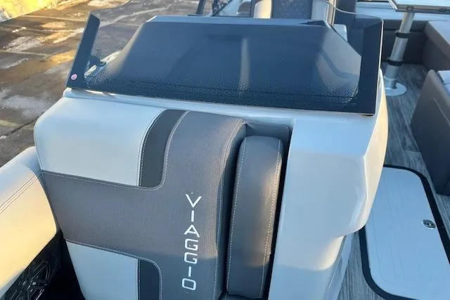 Slide: The Image of 2026 Viaggio Lago Z-B 22 boat interior with sleek design and modern seating. - 20