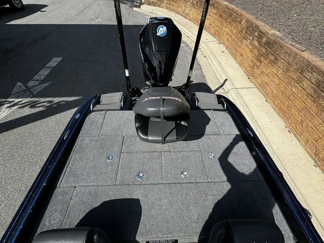 Slide: The Image of 2024 Phoenix Bass Boats 20 XE, spacious deck, modern design, ideal for fishing enthusiasts. - 11