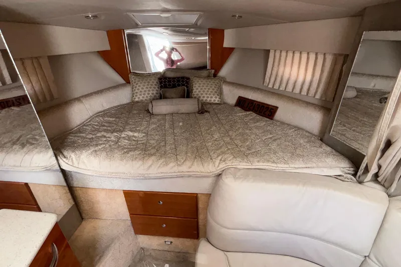 Slide: The Image of Interior of 2005 Formula 31 Performance Cruiser with cozy bed and elegant decor. - 64