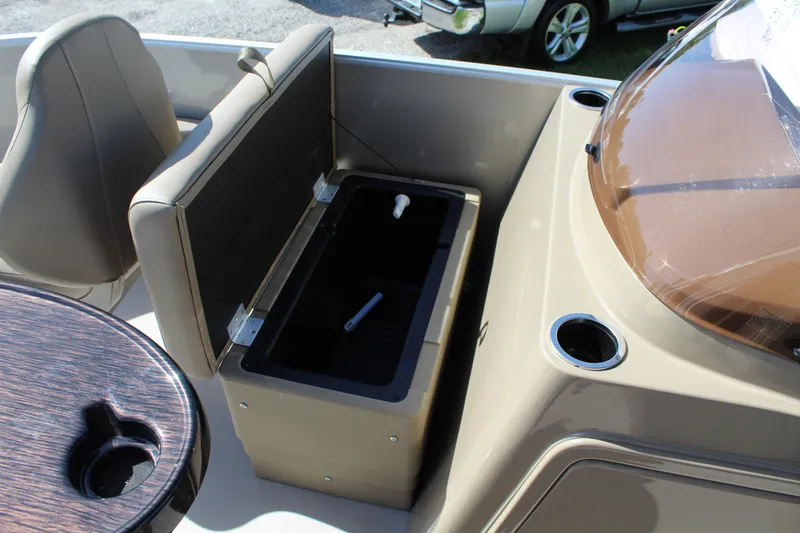 Slide: The Image of Sylvan MIRAGE 820 PARTY FISH 4.0 - 11