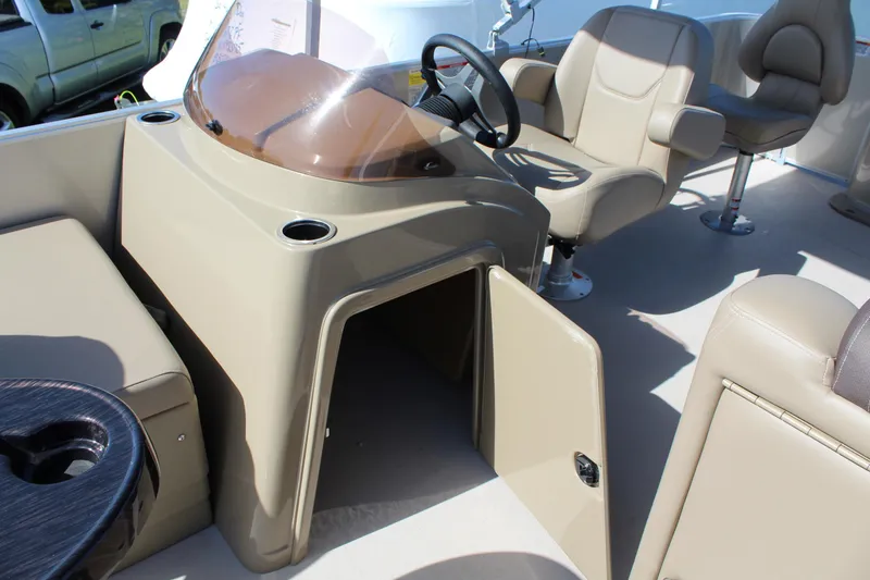 Slide: The Image of Sylvan MIRAGE 820 PARTY FISH 4.0 - 16