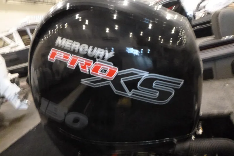 Slide: The Image of Mercury Pro XS engine on 2025 Alumacraft Trophy 185X Sport boat. - 16