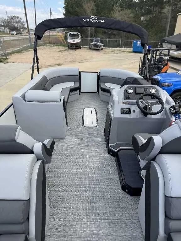 Slide: The Image of Veranda VS 22RC 2026 - 18