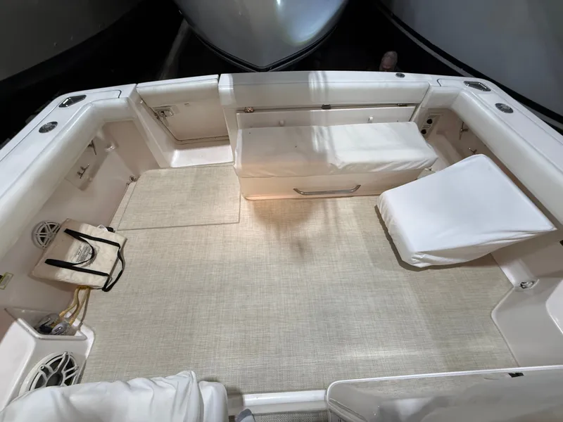 Slide: The Image of Tiara 3500 Open 2000 - 10