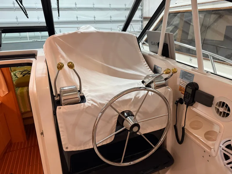 Slide: The Image of Tiara 3500 Open 2000 - 21