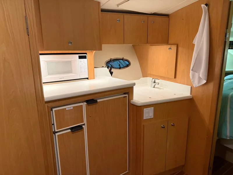 Slide: The Image of Tiara 3500 Open 2000 - 27