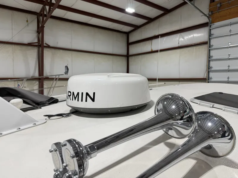 Slide: The Image of Tiara 3500 Open 2000 - 32