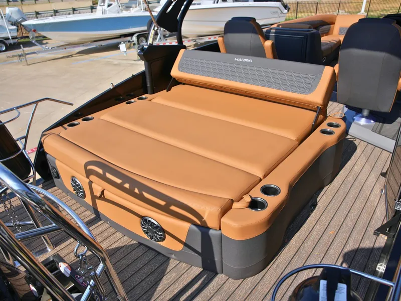 Slide: The Image of Harris 250SL SPT 2027 - 28