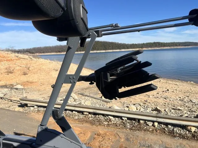 Slide: The Image of Axis T220 2024 - 10