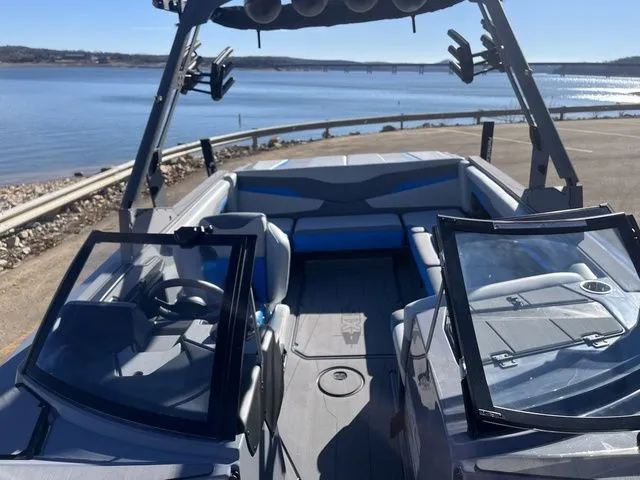 Slide: The Image of Axis T220 2024 - 17