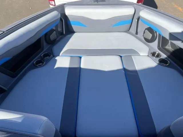 Slide: The Image of Axis T220 2024 - 29