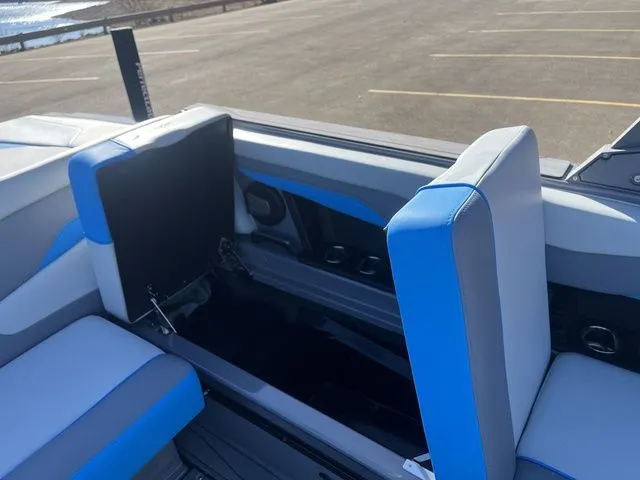 Slide: The Image of Axis T220 2024 - 32