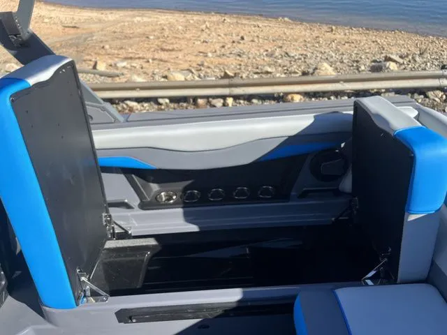 Slide: The Image of Axis T220 2024 - 34