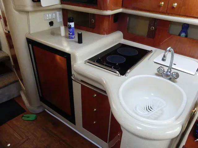 Slide: The Image of Sea Ray Sundancer 330 1998 - 11