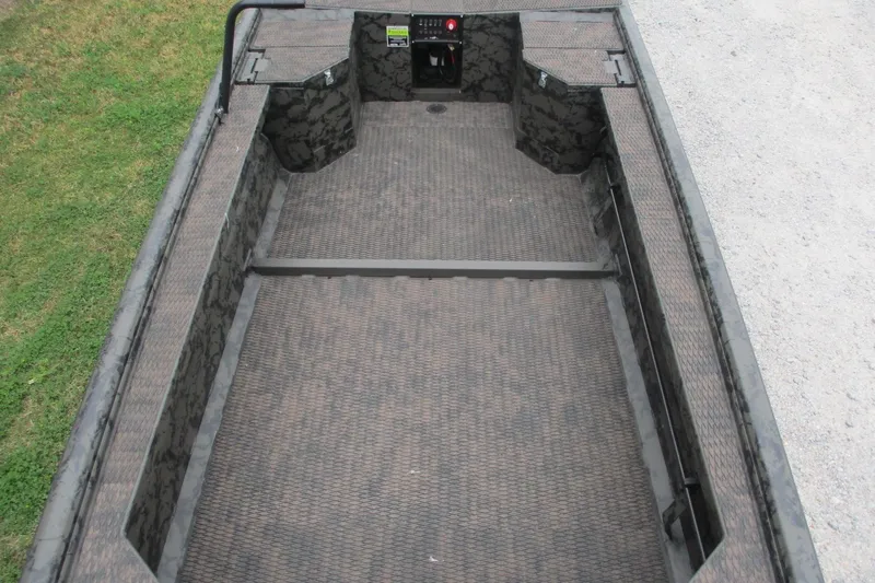 Slide: The Image of 2026 Gator Tail 1854 Extreme boat interior with camouflage design and spacious layout. - 9