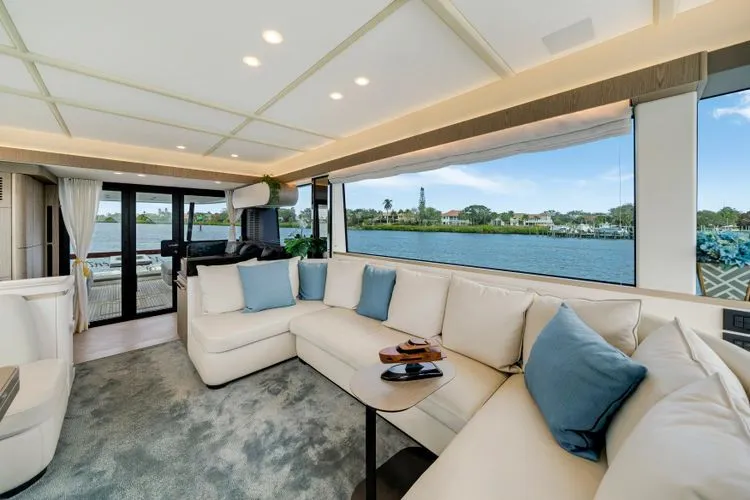 Slide: The Image of 2024 Azimut Magellano 60 - Image 29 - 29