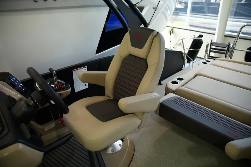 Slide: The Image of Harris Sunliner 230 Sport 2026 - 17