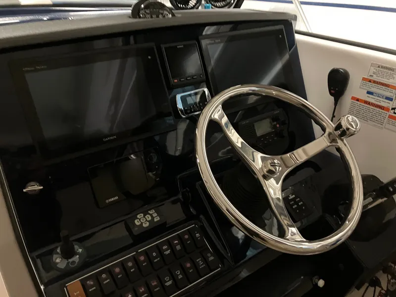 Slide: The Image of Pursuit DC 325 Dual Console 2016 - 23