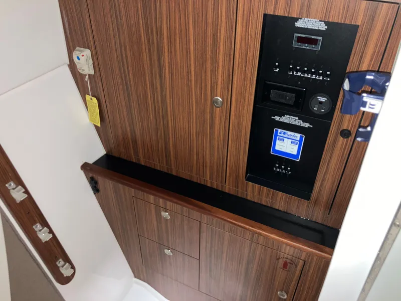 Slide: The Image of Pursuit DC 325 Dual Console 2016 - 30