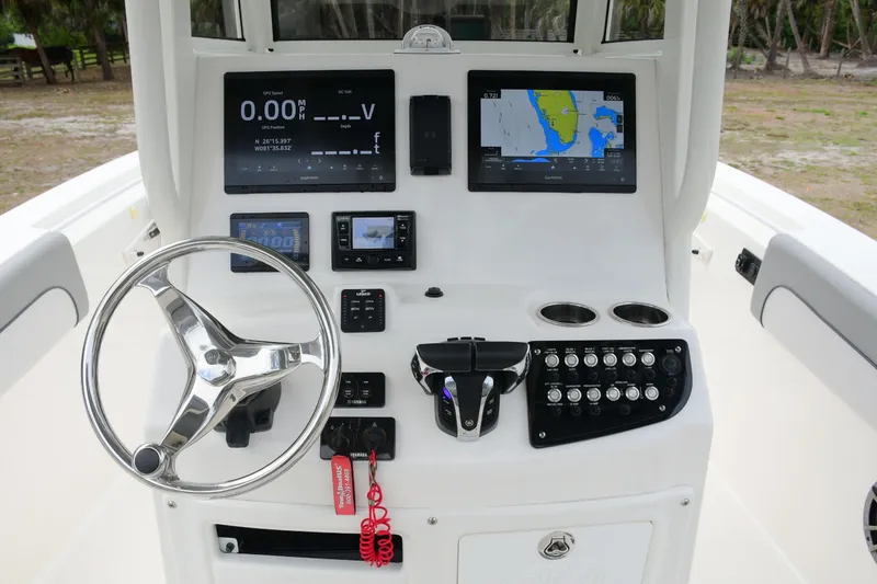 Slide: The Image of NauticStar 28 XS 2021 - 7