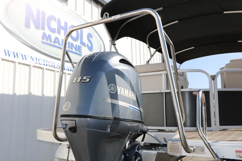 Slide: The Image of 2015 Bennington 21 SLX with Yamaha 115 engine at Nichols Marine dealership. - 12