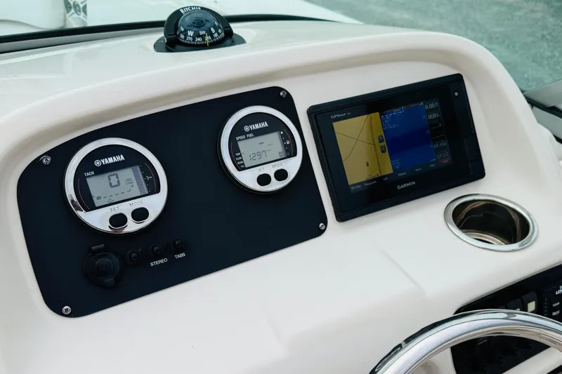 Slide: The Image of Dashboard of 2019 Robalo R207 Dual Console with Yamaha gauges and Garmin GPS. - 5