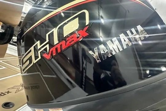 Slide: The Image of Yamaha SHO Vmax engine cover on Xpress H18, 2026 model. - 14