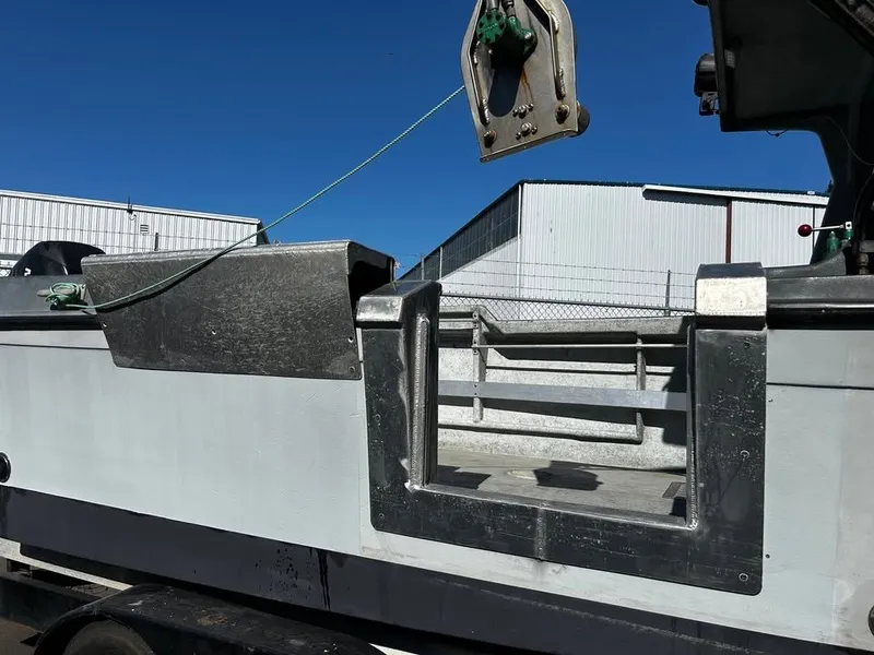 Slide: The Image of Uniflite Custom Crab/Dive Boat 2020 with winch and metal frame. - 7