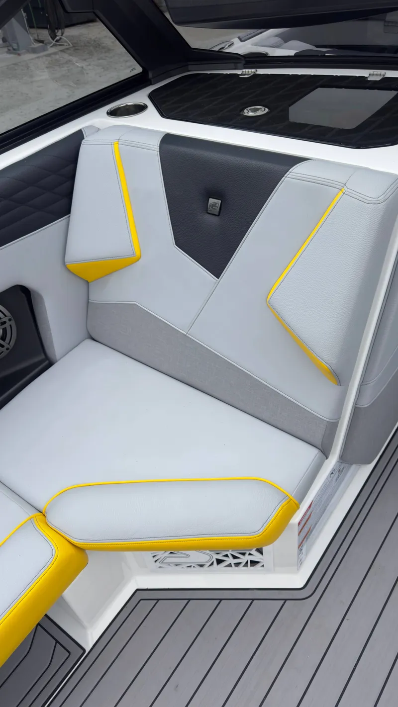 Slide: The Image of Nautique Super Air Nautique S25 2023 - 11