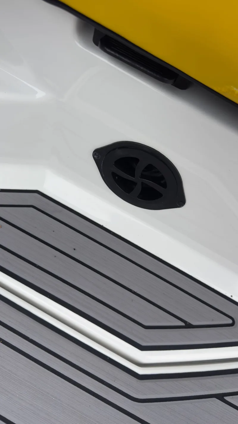 Slide: The Image of Nautique Super Air Nautique S25 2023 - 7