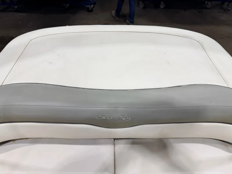 Slide: The Image of Sea Ray Sport 180 Runabout & 135HP 3.0L Mercruiser - $7,995 2004 - 35